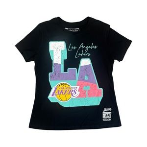 Mitchell and Ness LA Lakers Women’s Tee Size Medium New with Tags